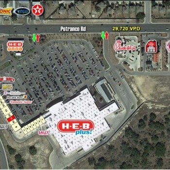 Plan of mall H-E-B Plus Shopping Center